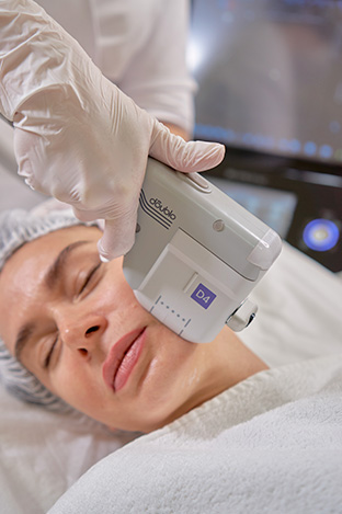 SMAS-лифтинг лицо в Европейской косметологической клинике