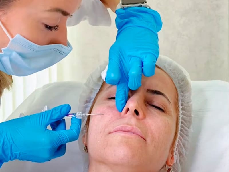 Процедура контурной пластики уколы гиалуроновой кислоты фото Array