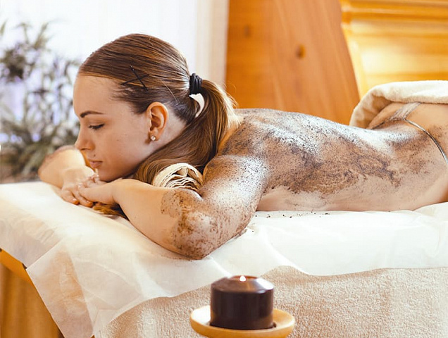 Процедура кофейный пилинг Bali kopi scrub фото