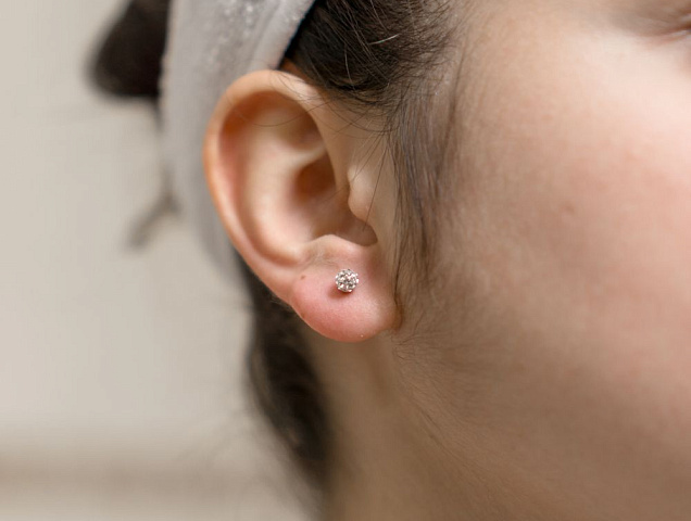 Процедура пирсинга ушной раковины фото 2